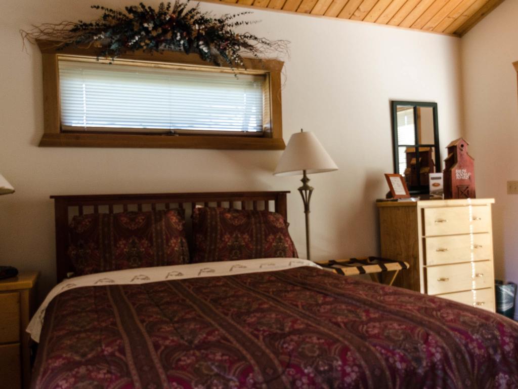 Hansen Guest Ranch Swan Valley Bilik gambar